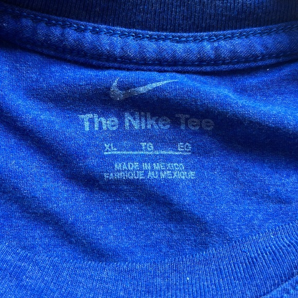 Phillies T-Shirt - Picture 3 of 3